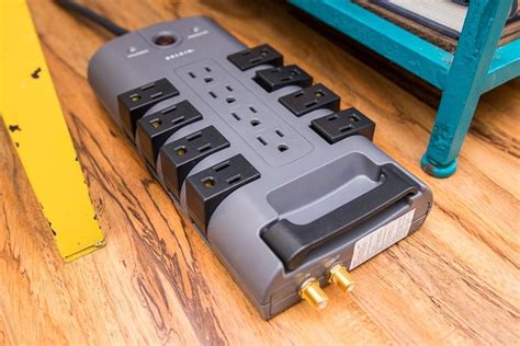 wirecutter 12 outlet protector